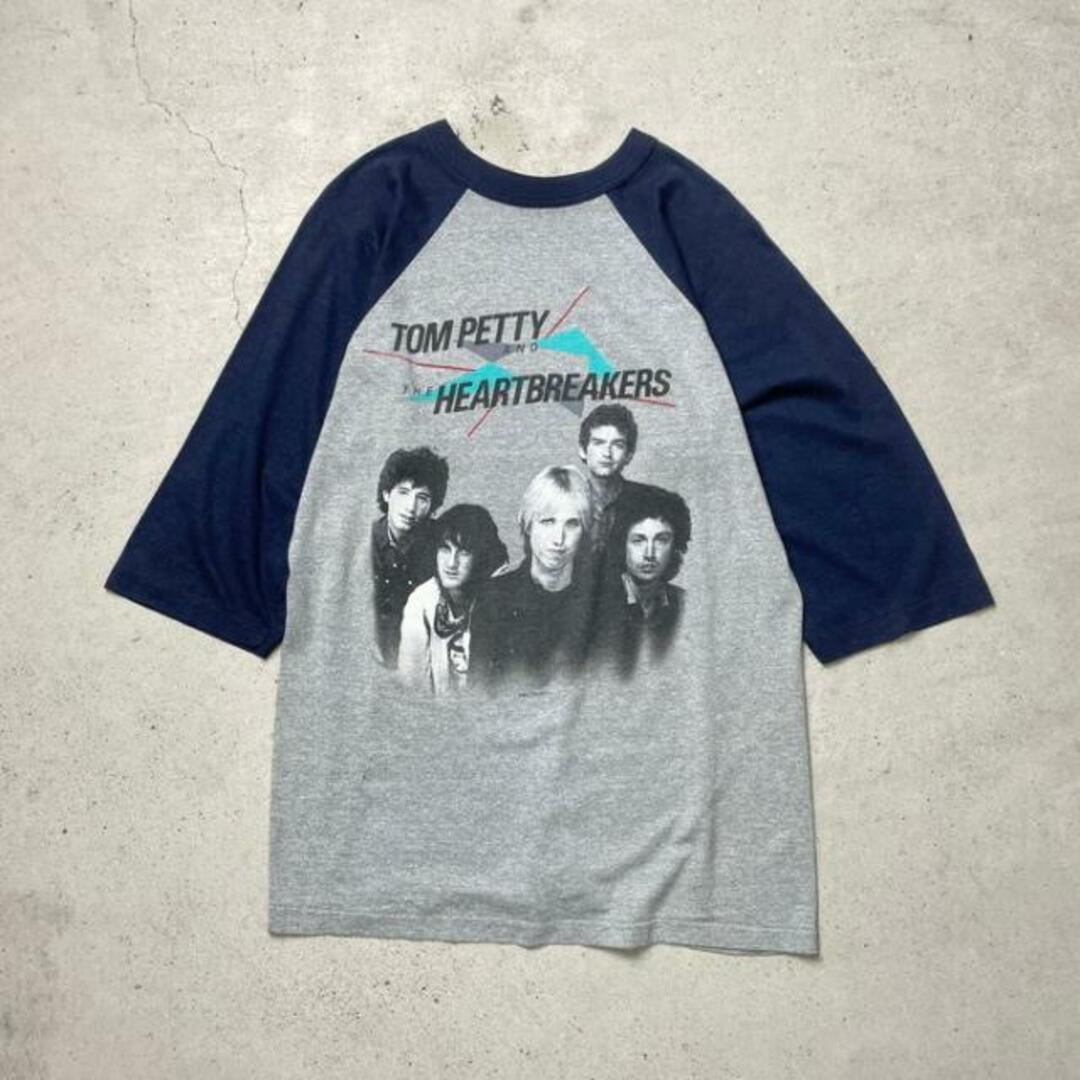 80年代 TOM PETTY AND THE HEARTBREAKERS トム・ペティ&ザ・ハートブレイカーズ バンドTシャツ バンT ツアー ラグランTシャツ メンズM相当 メンズのトップス(Tシャツ/カットソー(半袖/袖なし))の商品写真