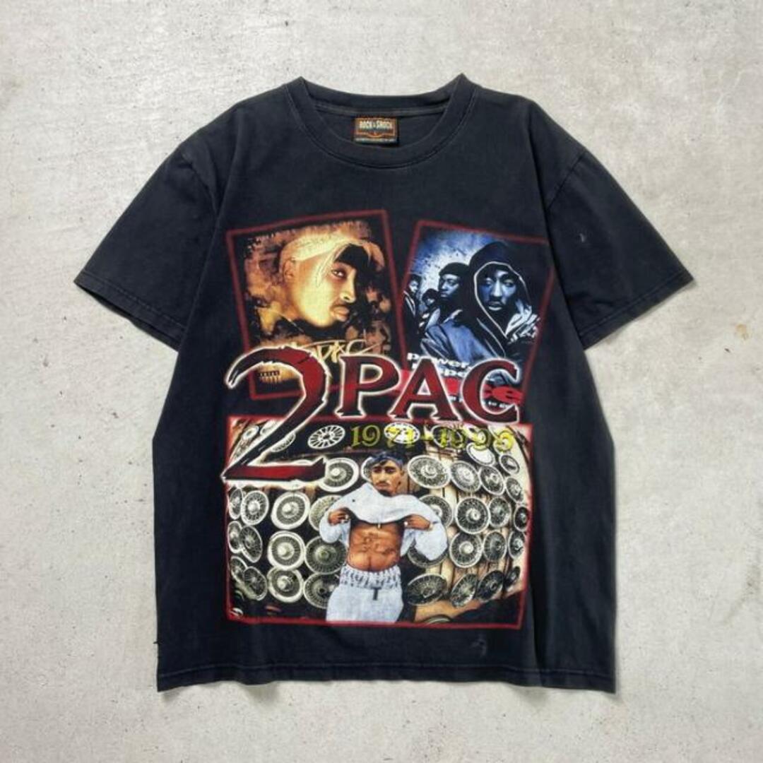 00年代 "2PAC" 追悼デザイン ラップTシャツ 両面プリント メンズM相当 メンズのトップス(Tシャツ/カットソー(半袖/袖なし))の商品写真