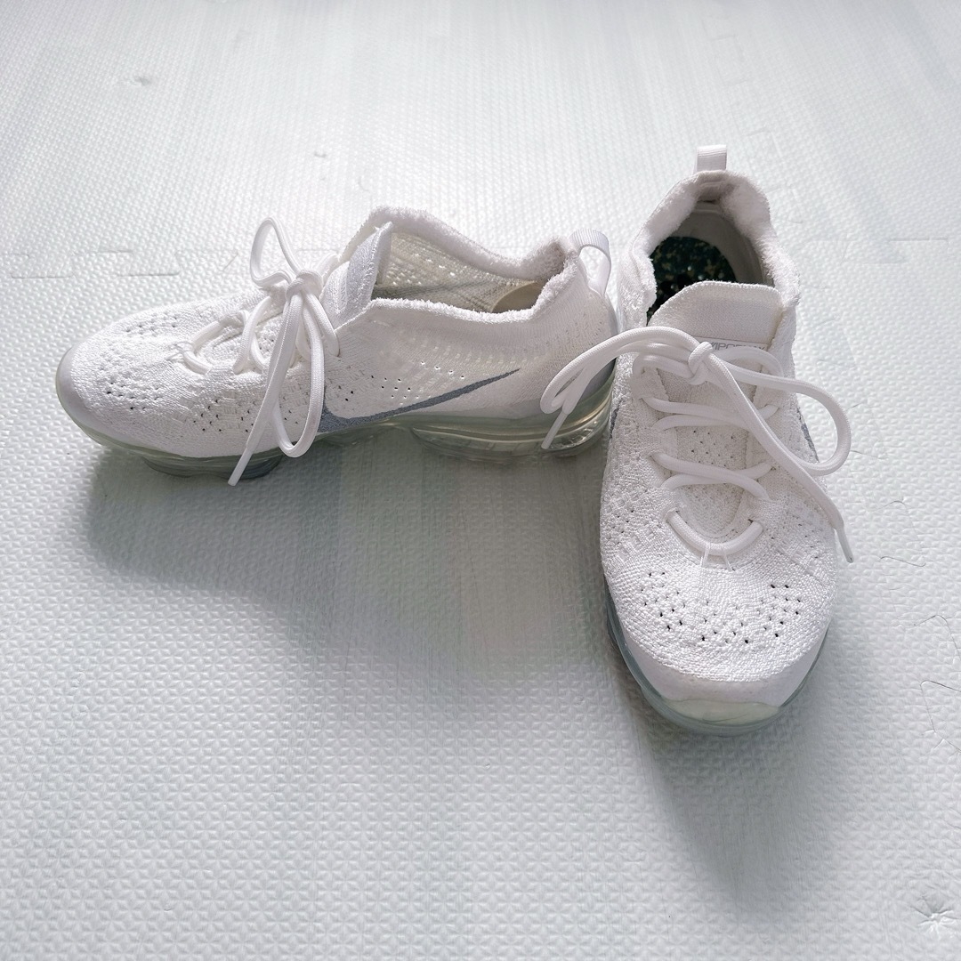 NIKE(ナイキ)のナイキ エア ヴェイパーマックス 2023 フライニット レディースの靴/シューズ(スニーカー)の商品写真