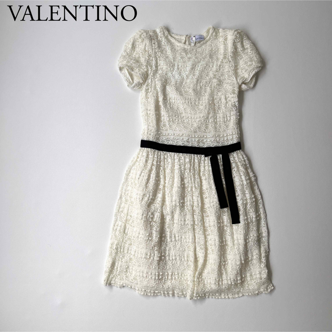 RED VALENTINO(レッドヴァレンティノ)の良品　RED VALENTINO レッドヴァレンティノ　レースワンピース　リボン レディースのワンピース(ひざ丈ワンピース)の商品写真