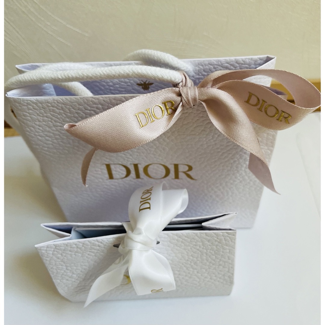 Dior(ディオール)の本日中発送　未使用　DIOR　ディオール　ショウ 　サンク クルール　 813 コスメ/美容のベースメイク/化粧品(アイシャドウ)の商品写真