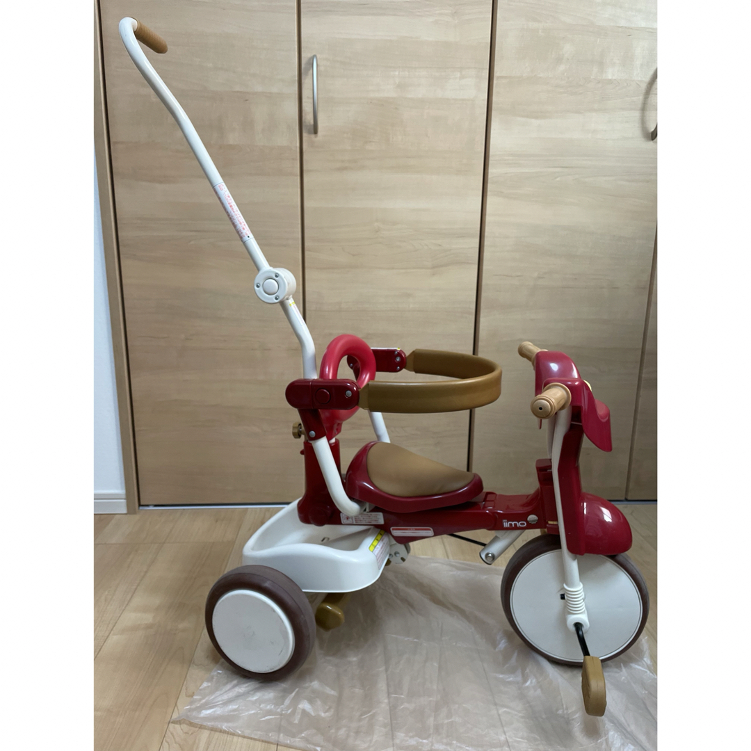 【SALE】iimo TRICYCLE #02（イーモ トライシクル#02） キッズ/ベビー/マタニティの外出/移動用品(三輪車)の商品写真