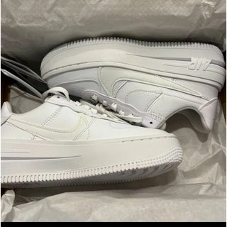 ナイキ(NIKE)の【新品未使用】Nike WMNS AIR FORCE 1 PLT.AF.ORM(スニーカー)