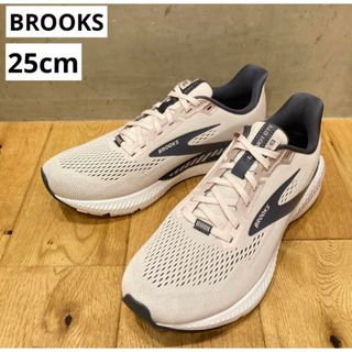 ブルックス(Brooks)のBrooks ブルックス　レディース　スニーカー　Launch  25cm(スニーカー)