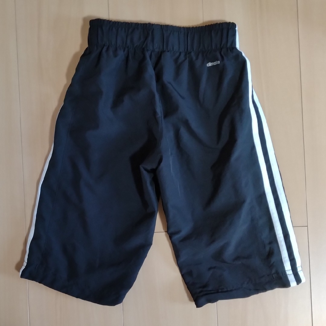 adidas(アディダス)のadidasハーフパンツ キッズ/ベビー/マタニティのキッズ服男の子用(90cm~)(パンツ/スパッツ)の商品写真