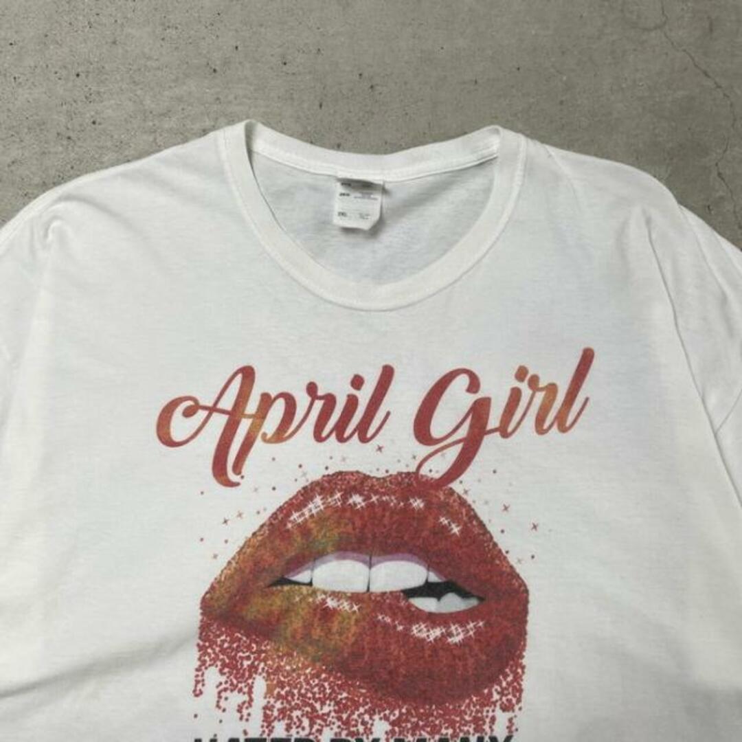 April Girl デザイン メッセージプリント Tシャツ メンズL相当 メンズのトップス(Tシャツ/カットソー(半袖/袖なし))の商品写真