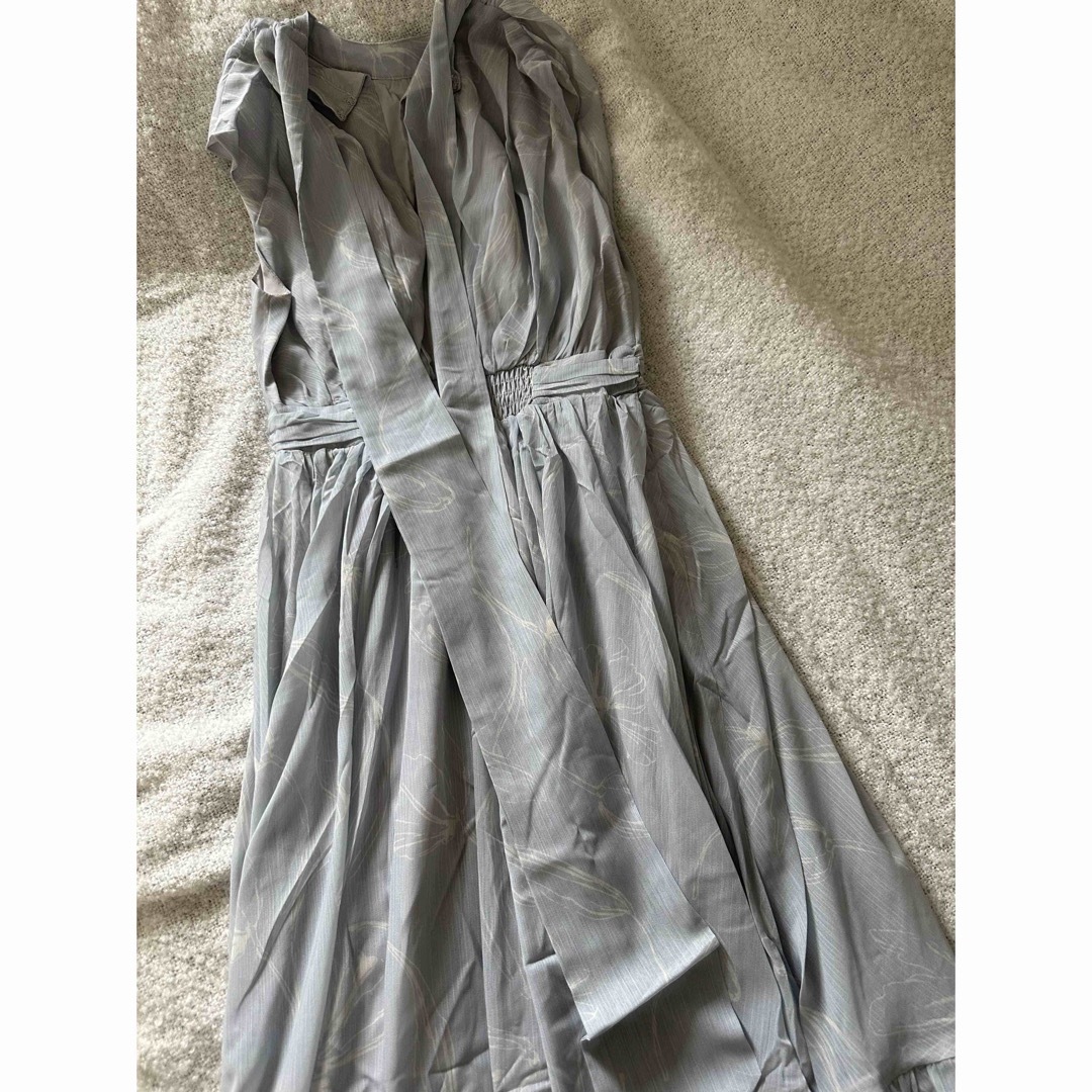 Her lip to(ハーリップトゥ)の【新品】Herlipto Tulip Chiffon Long Dress レディースのワンピース(ロングワンピース/マキシワンピース)の商品写真