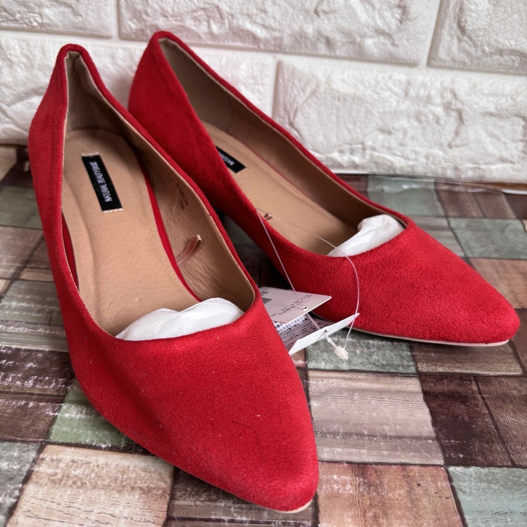 NATURAL BEAUTY BASIC(ナチュラルビューティーベーシック)のナチュラルビューティーベーシック  レッド　赤　スエード　 パンプス レディースの靴/シューズ(ハイヒール/パンプス)の商品写真