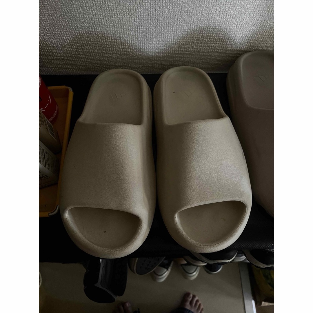 YEEZY（adidas）(イージー)のYEEZY メンズの靴/シューズ(サンダル)の商品写真