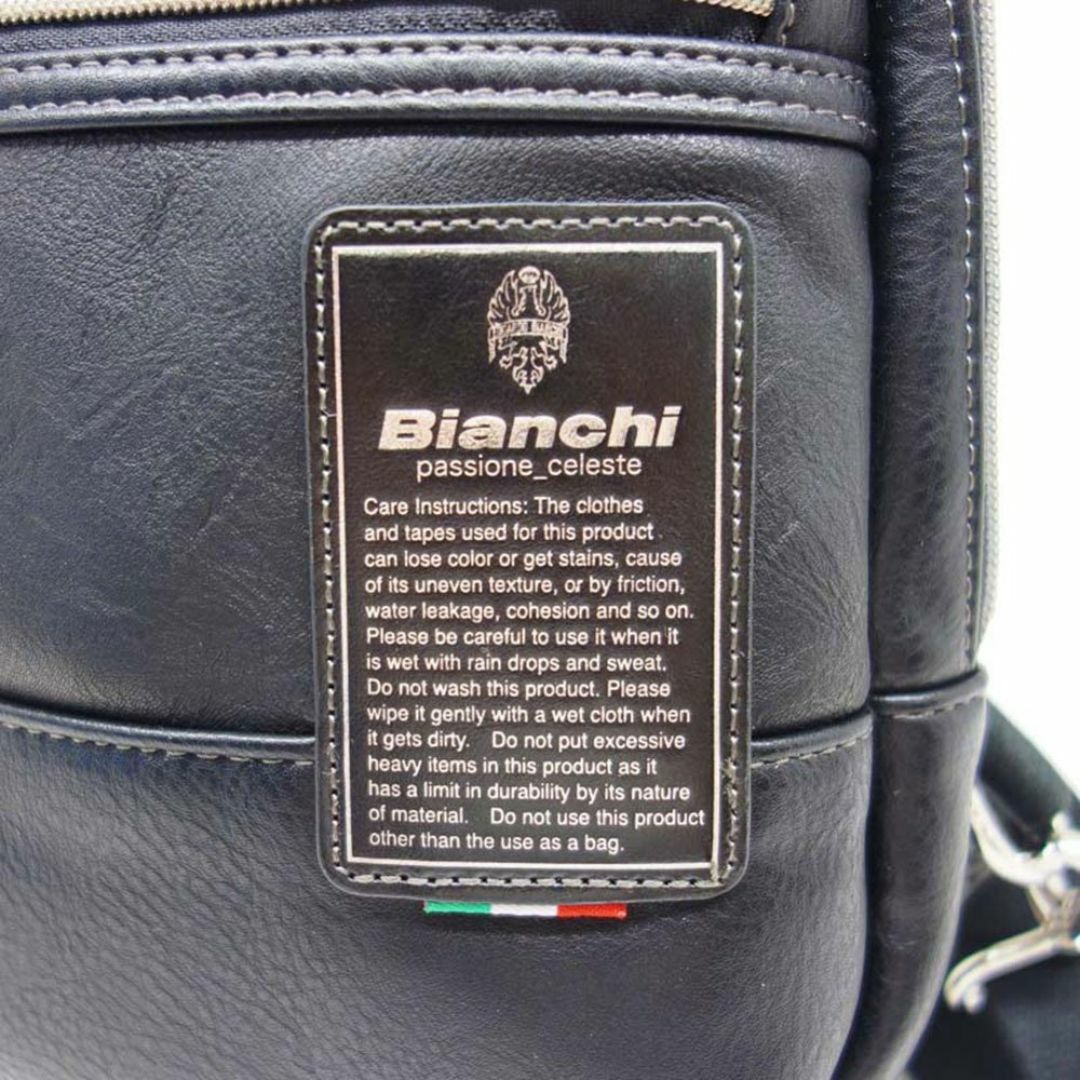 Bianchi ビアンキ ボディバッグ ワンショルダーバッグ A5 クロ TBP メンズのバッグ(その他)の商品写真