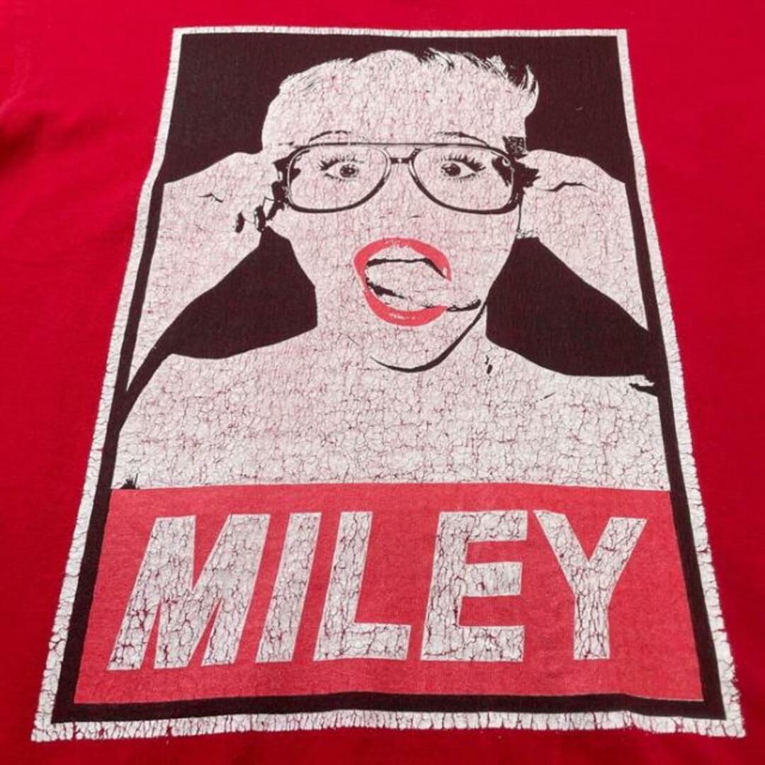 00年代 Miley Cyrus マイリー・サイラス アーティスト バンドTシャツ バンT ツアーT メンズL メンズのトップス(Tシャツ/カットソー(半袖/袖なし))の商品写真