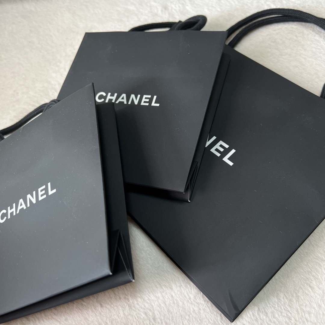 CHANEL(シャネル)のCHANEL シャネル　ショッパー　3枚 レディースのバッグ(ショップ袋)の商品写真