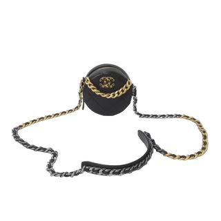 シャネル(CHANEL)の極美品 CHANEL シャネル ショルダーバッグ チェーン 19 ココマーク ラムスキン ラウンド型 ブラック ゴールド金具 中古 63626(ハンドバッグ)