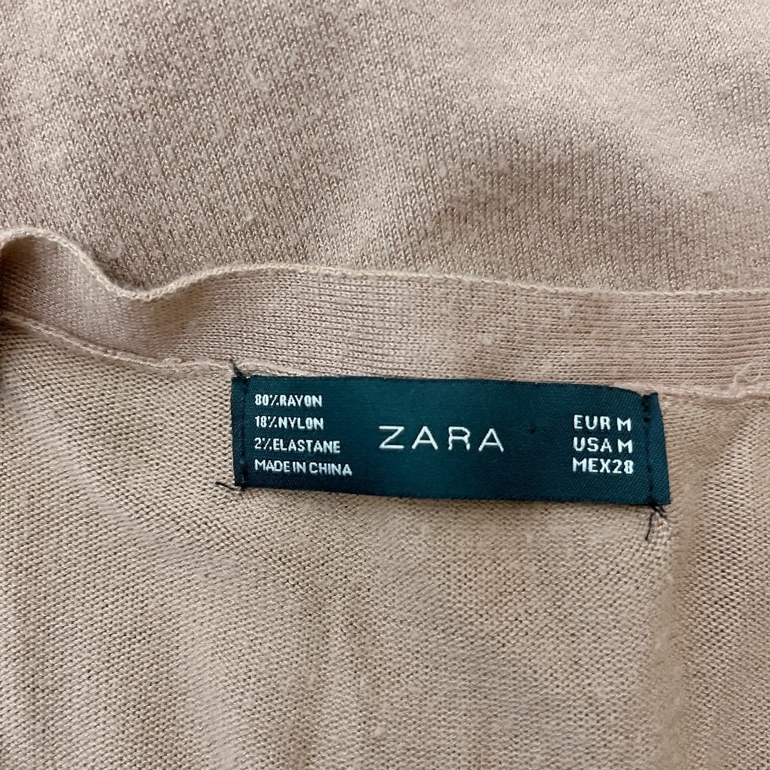 ZARA(ザラ)のZARA ザラ　シェルボタン　ロング　カーディガン　薄手　羽織り　ベージュ レディースのトップス(カーディガン)の商品写真