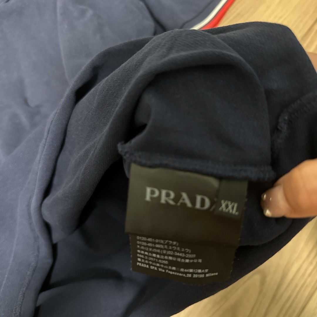 PRADA(プラダ)のPrada Tシャツ　XL  メンズのトップス(Tシャツ/カットソー(半袖/袖なし))の商品写真