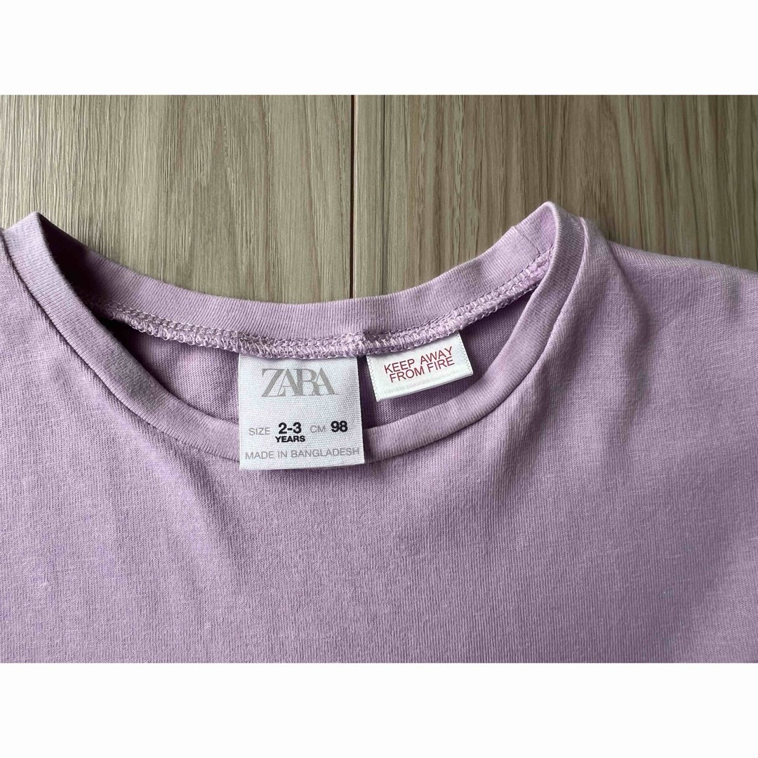 ZARA(ザラ)のZARAザラ　袖フリルTシャツ　半袖　98㎝ キッズ/ベビー/マタニティのキッズ服女の子用(90cm~)(Tシャツ/カットソー)の商品写真