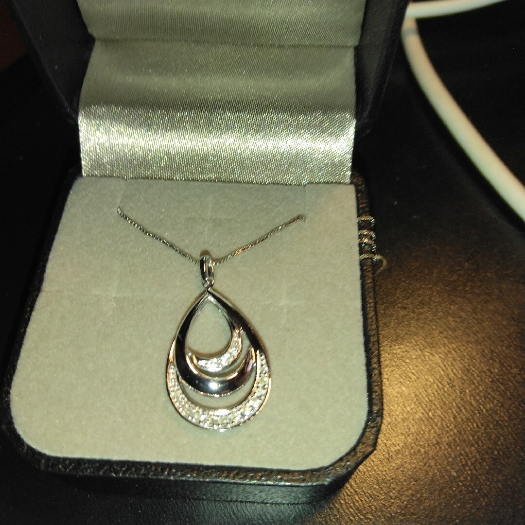 TSUTSUMI(ツツミ)のプラチナ好きのあなたへプラチナたっぷりプラチナ900天然ダイヤモンドネックレス レディースのアクセサリー(ネックレス)の商品写真