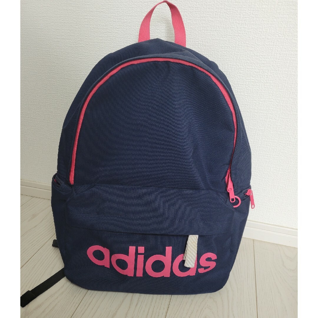 adidas(アディダス)のadidas リュック ネイビー×ピンク レディースのバッグ(リュック/バックパック)の商品写真