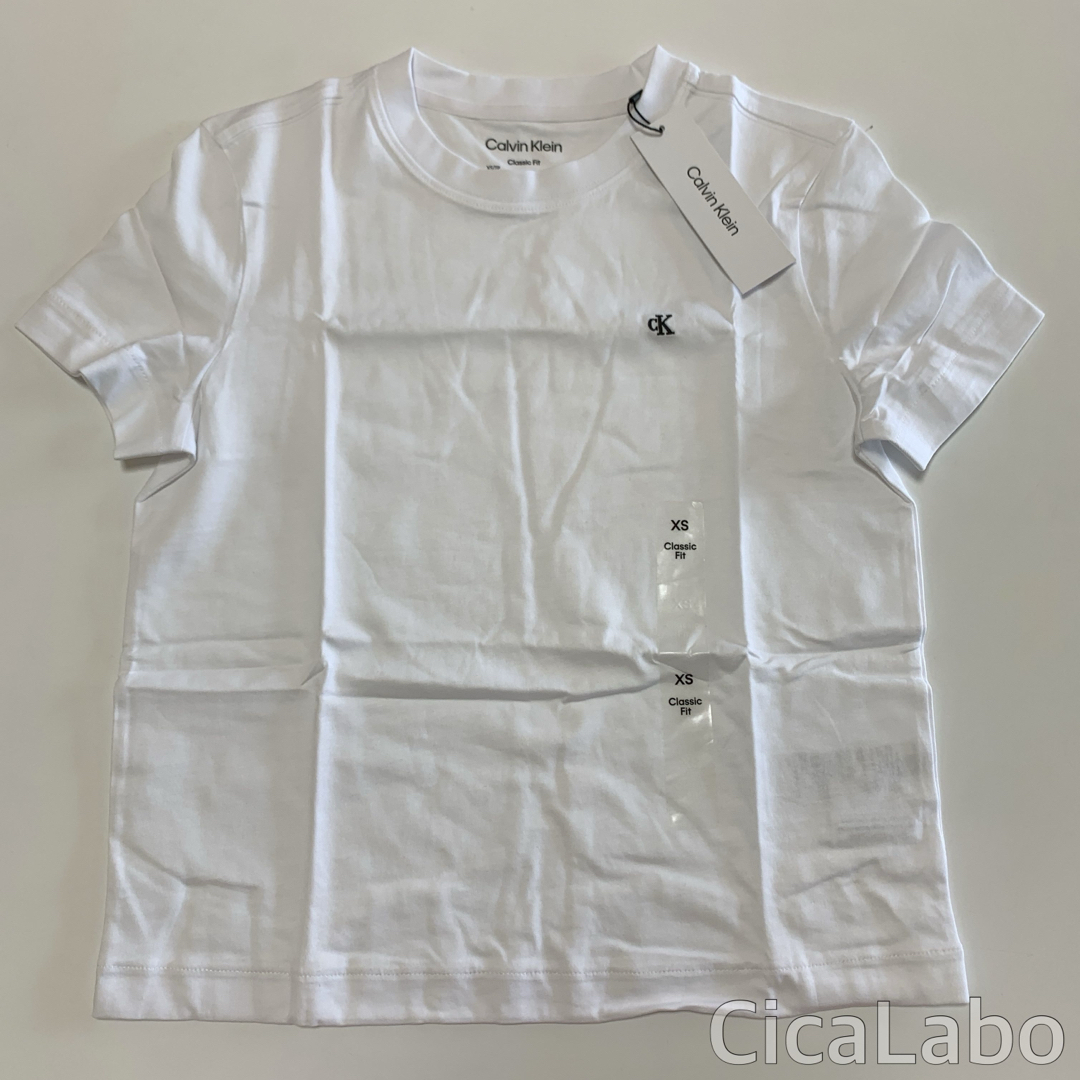 Calvin Klein(カルバンクライン)の【新品】カルバンクライン Tシャツ CKロゴ 白 M レディースのトップス(Tシャツ(半袖/袖なし))の商品写真