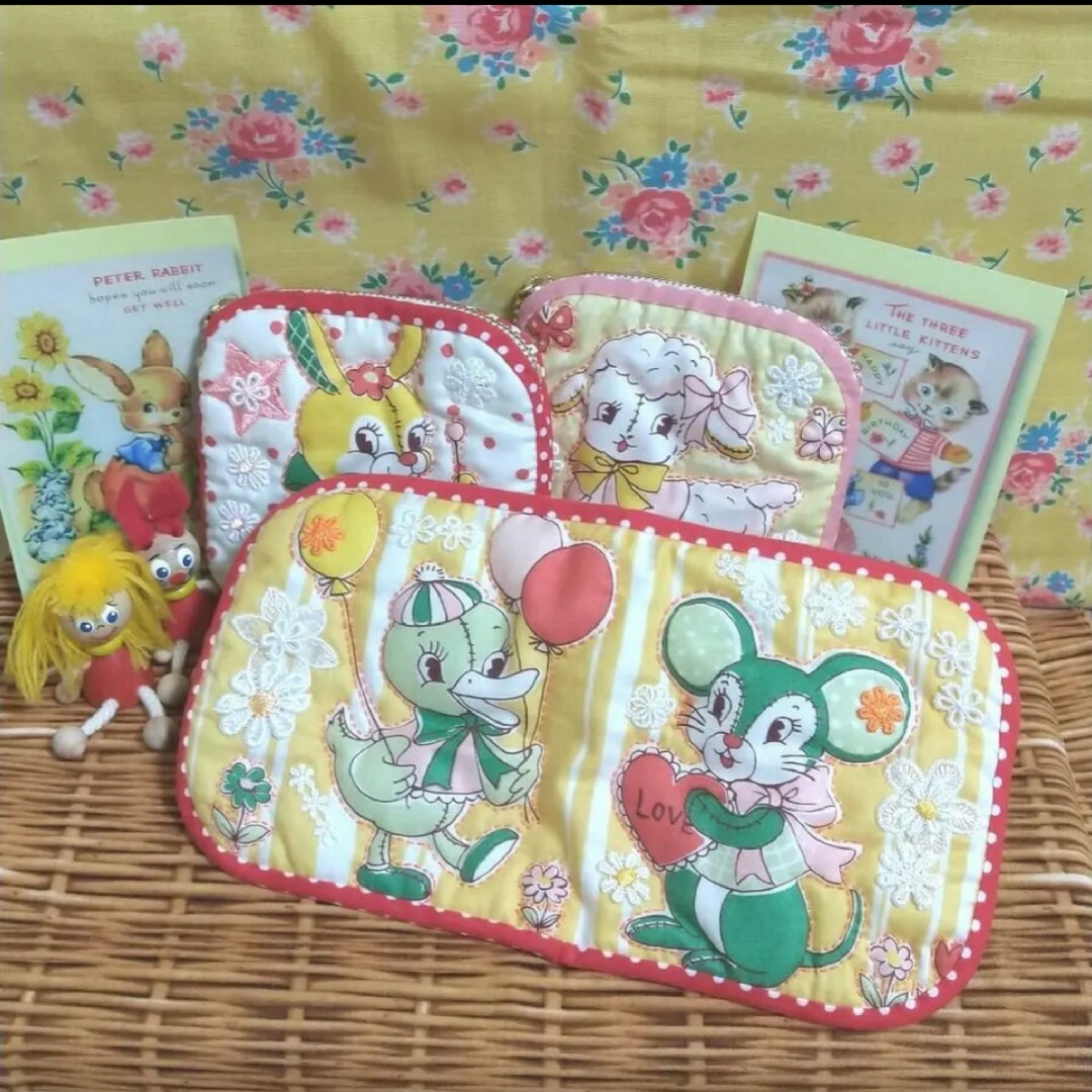 アヒルちゃんとネズミちゃんのふわふわマルチケース♡ ハンドメイドのファッション小物(財布)の商品写真