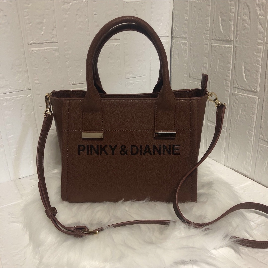 Pinky&Dianne(ピンキーアンドダイアン)のピンキーアンドダイアン　ショルダー　バック　ハンドバック　チョコ　2way レディースのバッグ(ショルダーバッグ)の商品写真