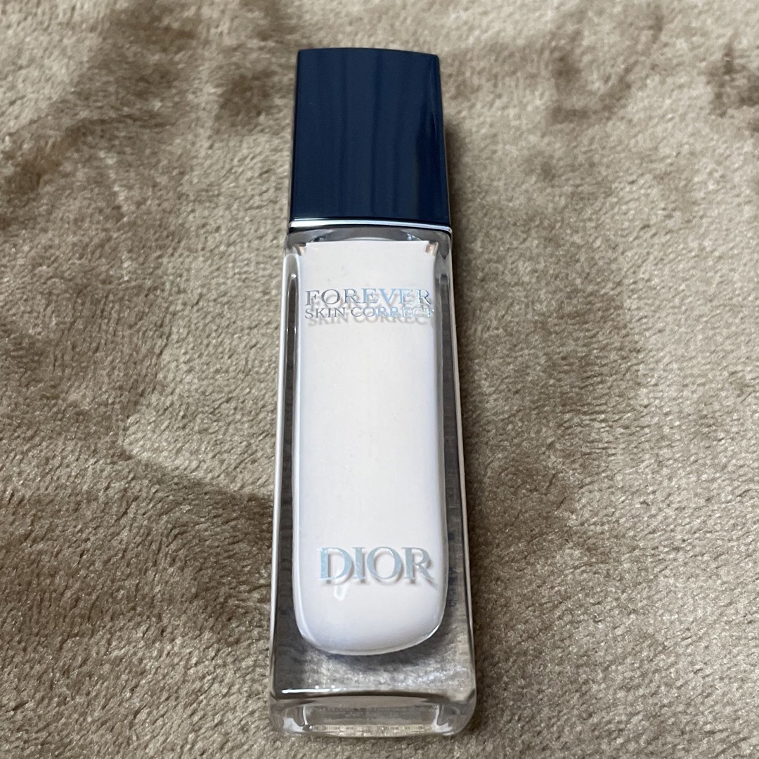 Christian Dior(クリスチャンディオール)の最終価格✨ ほぼ新品✨ディオール　スキン　フォーエヴァースキンコレクトコンシーラ コスメ/美容のベースメイク/化粧品(コンシーラー)の商品写真