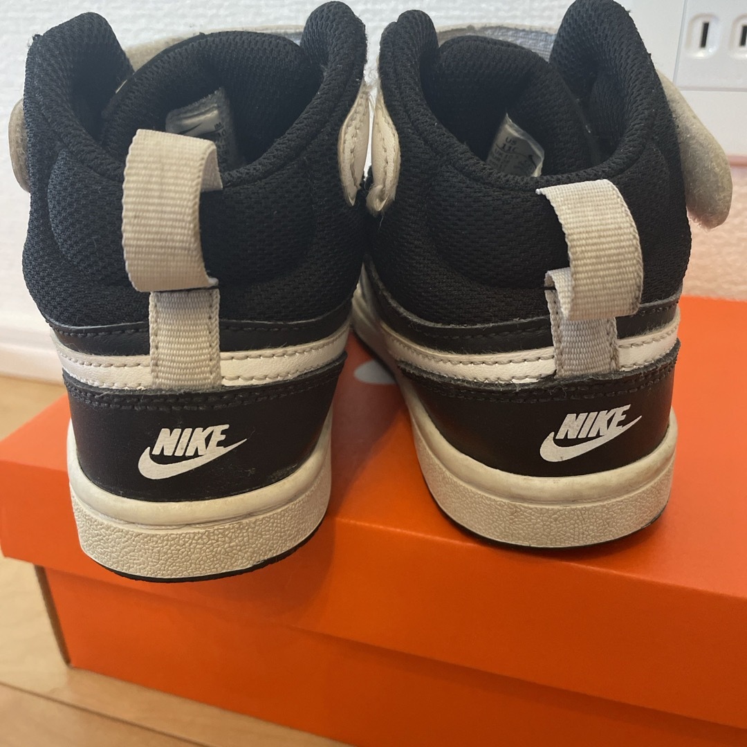 NIKE(ナイキ)のNIKE ハイカットスニーカー17㌢ キッズ/ベビー/マタニティのキッズ靴/シューズ(15cm~)(スニーカー)の商品写真