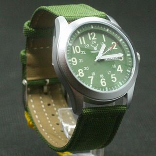 ◆◇◆ SALE ◆◇◆ミリタリーデザイン腕時計グリーン緑★30m防水(腕時計(アナログ))