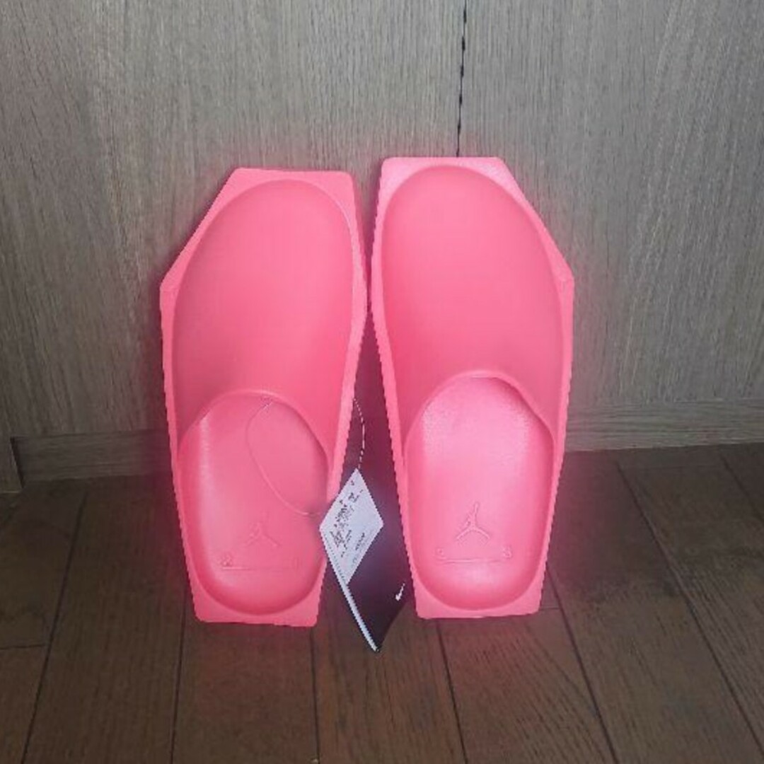 NIKE(ナイキ)の新品 ナイキ ジョーダン ミュール サンダル 24cm コーラル ピンク レディースの靴/シューズ(ミュール)の商品写真