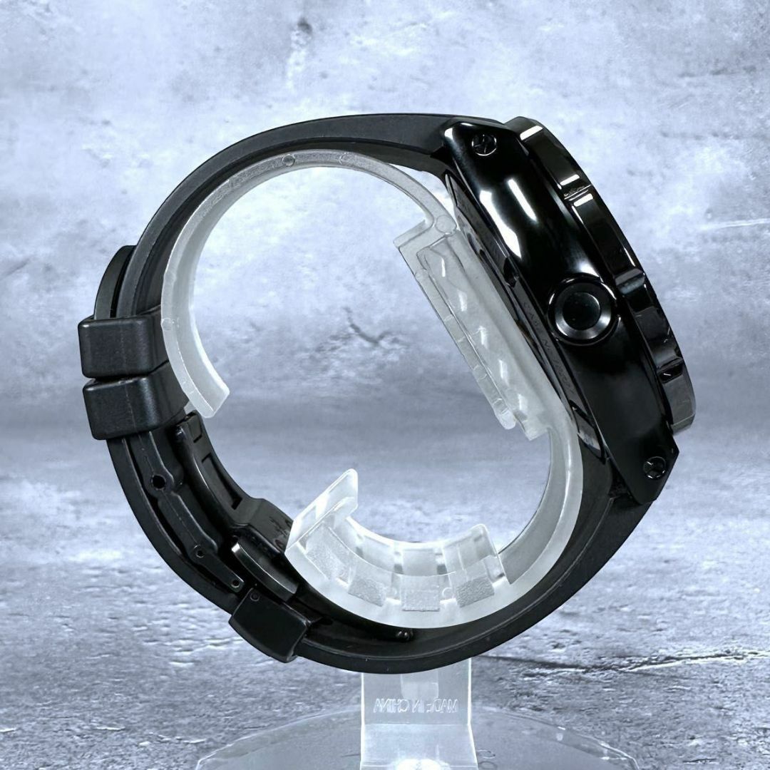 EDOX(エドックス)の【美品】EDOX クロノグラフ クロノオフショア1 カモフラ 迷彩 限定500本 メンズの時計(腕時計(アナログ))の商品写真