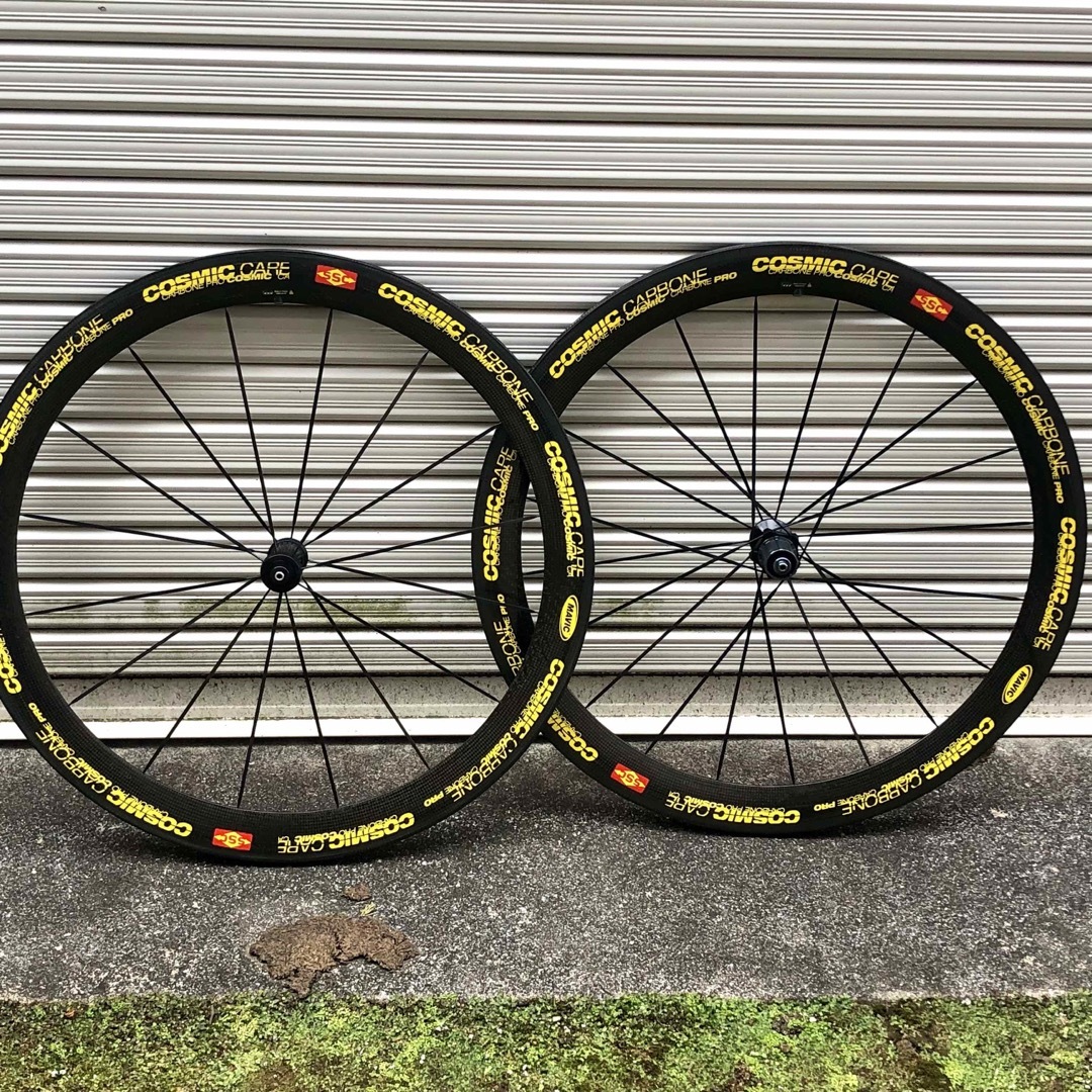 MAVIC COSMIC CARBON PRO TU カーボンホイール前後セット スポーツ/アウトドアの自転車(パーツ)の商品写真