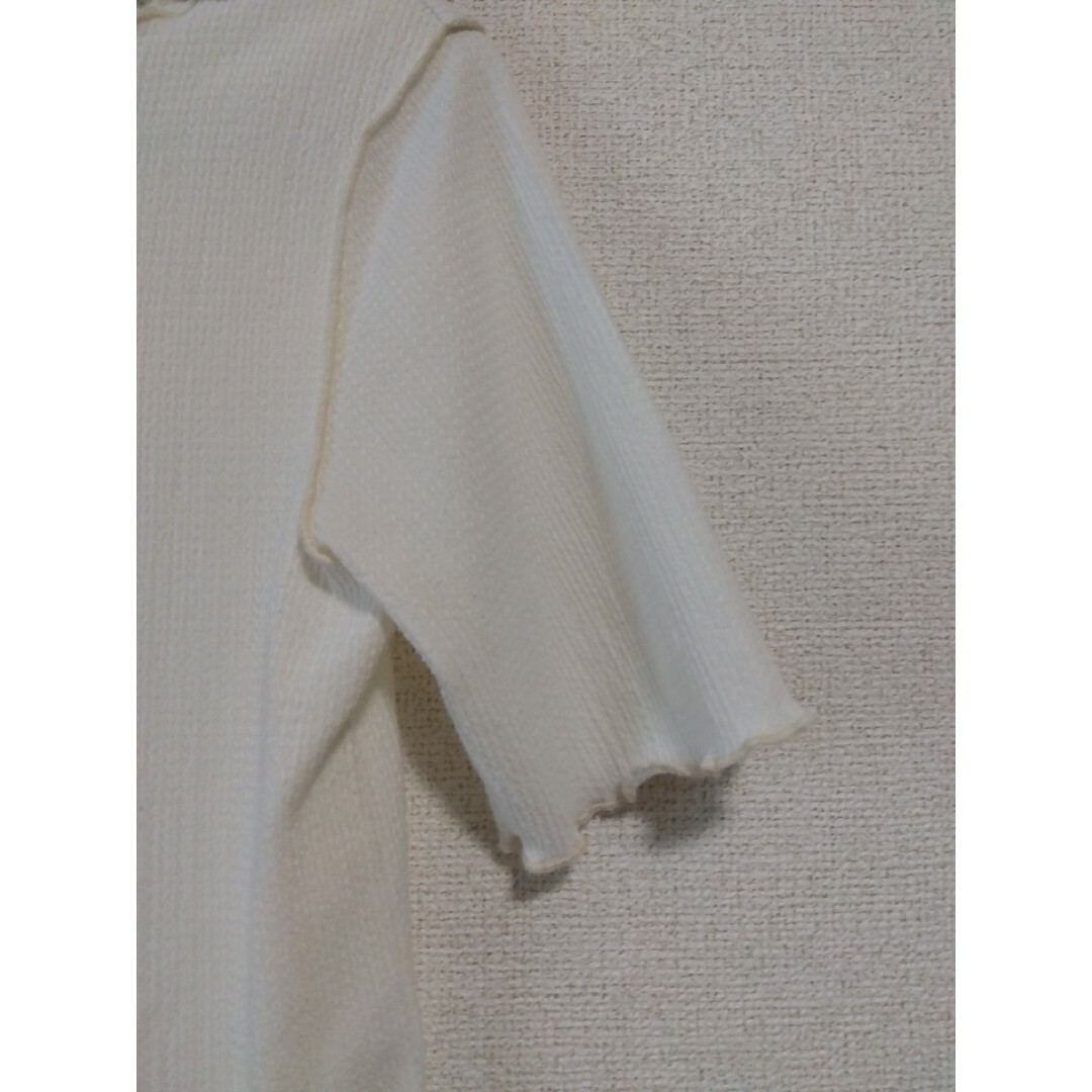 えだ　しまむらコラボ　トップス　ホワイト　メロウT レディースのトップス(Tシャツ(半袖/袖なし))の商品写真