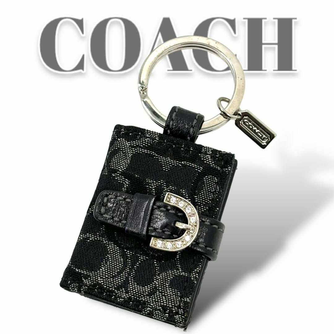 COACH(コーチ)のコーチ　シグネチャー　キーリング　キーホルダー　ブック　本　ラインストーン レディースのファッション小物(キーホルダー)の商品写真