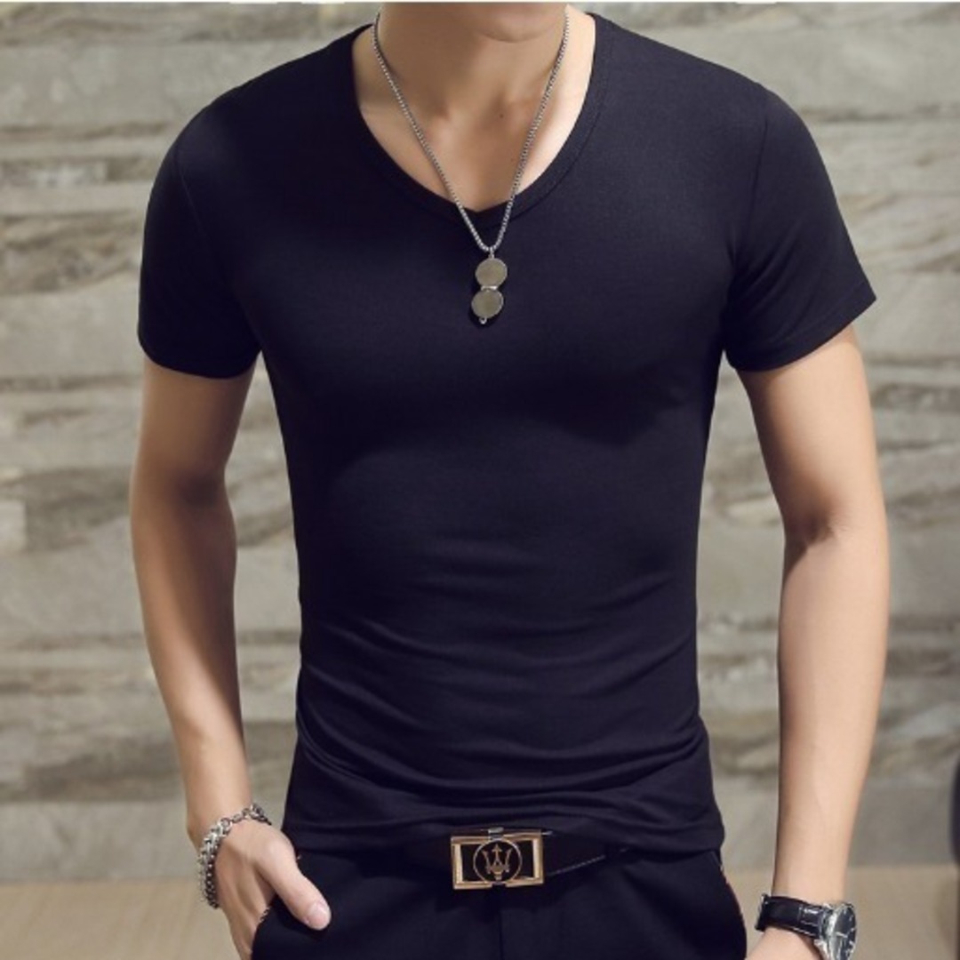  【新品】　半袖シャツ　無地　ラウンドネック　ブラック　Ｌ　スポーツ メンズのトップス(Tシャツ/カットソー(半袖/袖なし))の商品写真