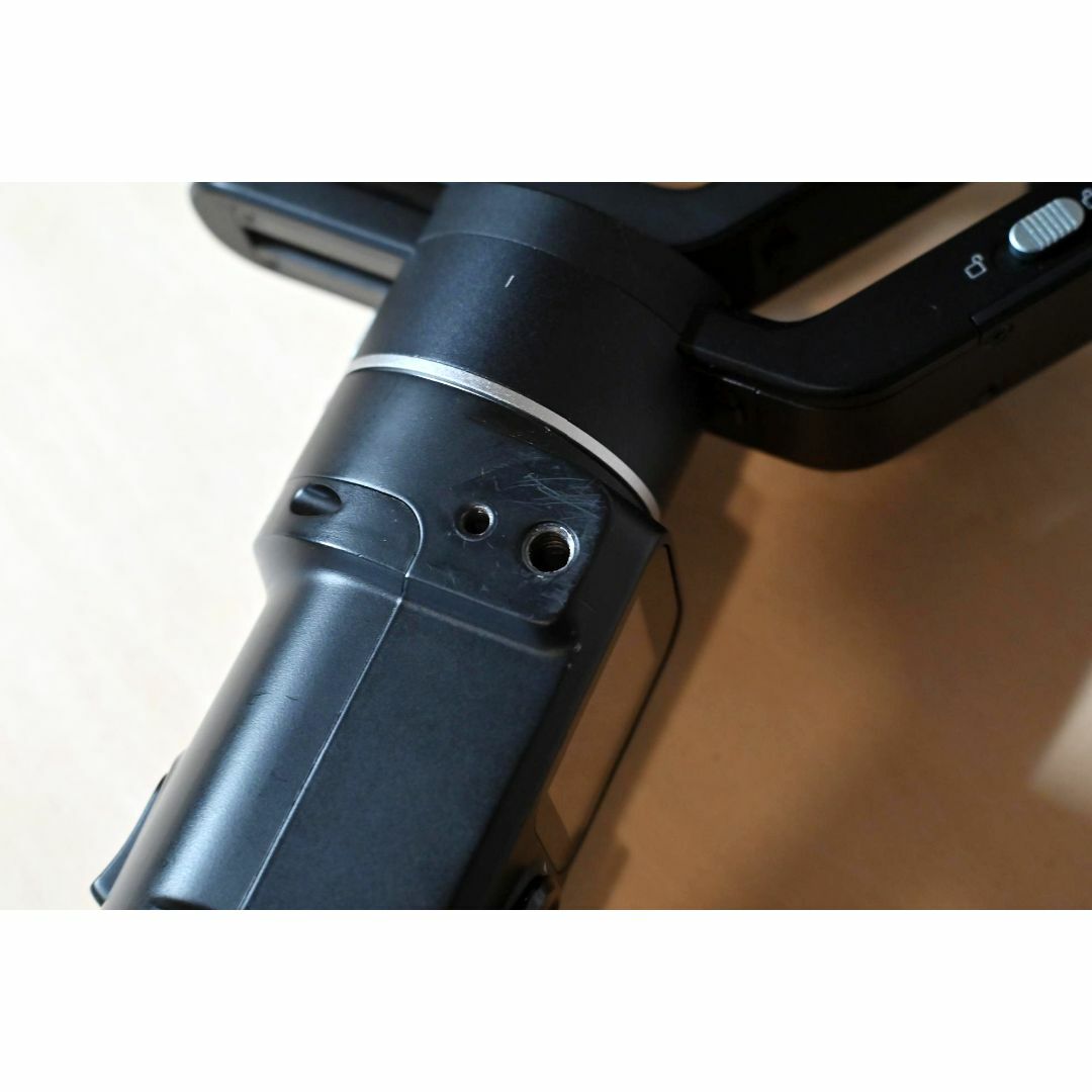 Feiyu Tech(フェイユーテック)の Feiyu Tech AK2000C ジンバル　純正ハンドルグリップ付 スマホ/家電/カメラのカメラ(その他)の商品写真