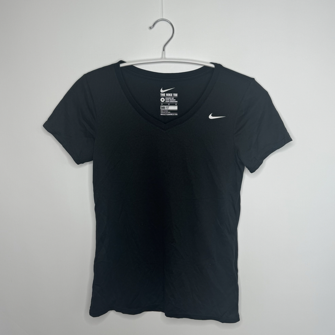 NIKE(ナイキ)のNIKE ナイキ 半袖Tシャツ ドライフィット 胸ロゴ  M レディースのトップス(Tシャツ(半袖/袖なし))の商品写真