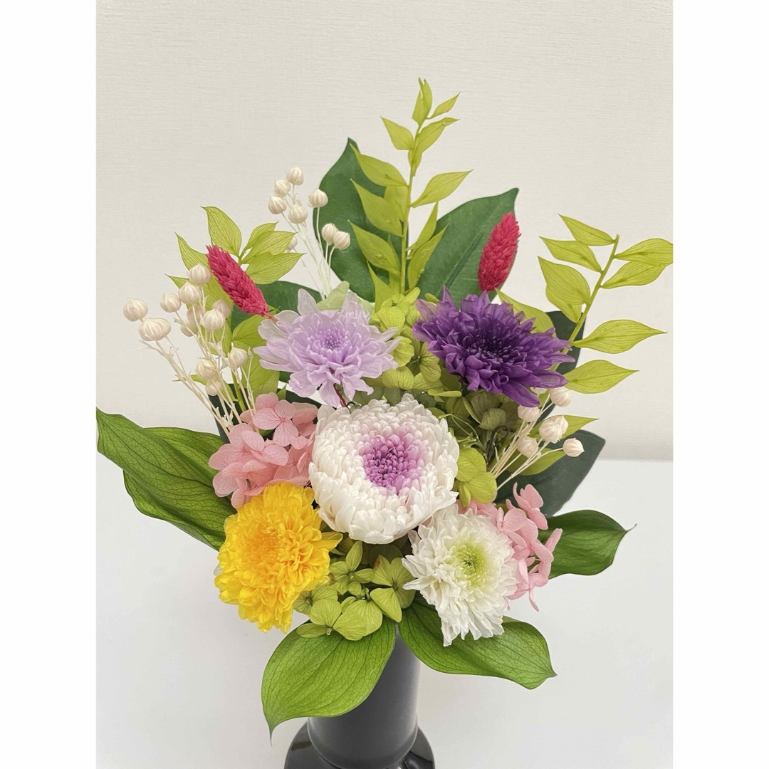 プリザーブドフラワー仏花💖花器一体型✨一基 ハンドメイドのフラワー/ガーデン(プリザーブドフラワー)の商品写真