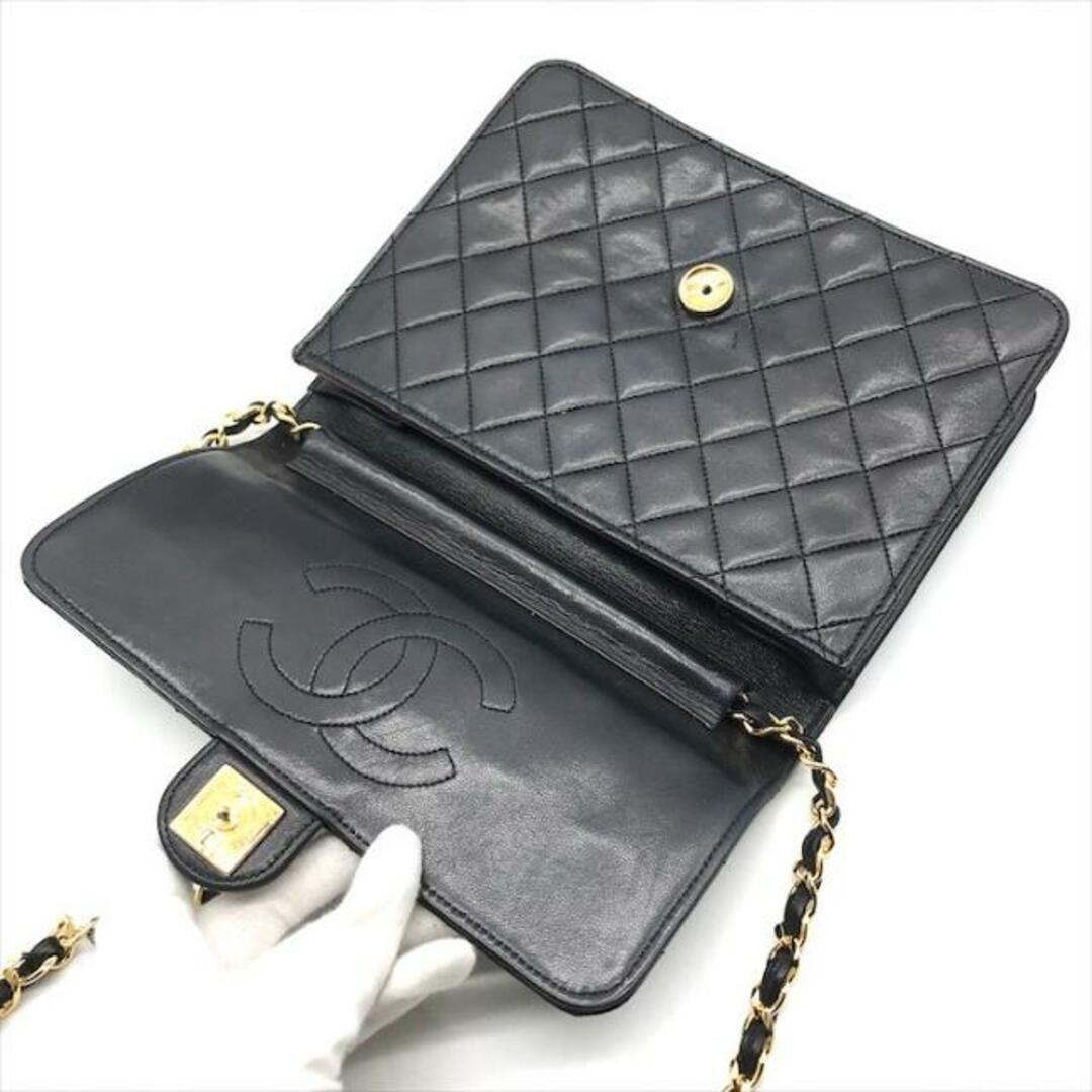 CHANEL(シャネル)の美品 CHANEL シャネル ココマーク マトラッセ ラムスキン プッシュロック チェーン ショルダー バッグ ブラック a3481 レディースのバッグ(ショルダーバッグ)の商品写真