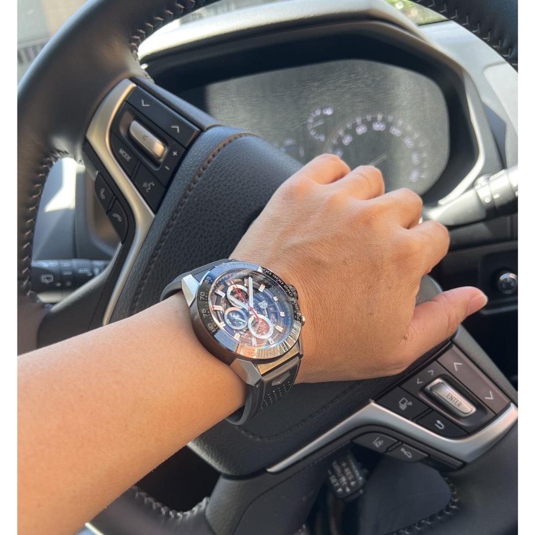 TAG Heuer(タグホイヤー)のタグホイヤー　カレラ　ホイヤー01  CAR2A1Z メンズの時計(腕時計(アナログ))の商品写真