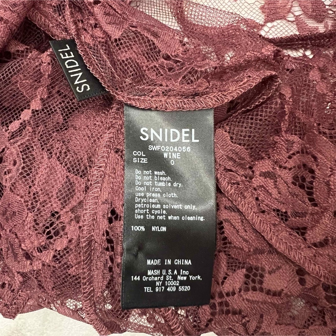 SNIDEL(スナイデル)のSNIDEL　バックデザインレースワンピース wine レディースのワンピース(ロングワンピース/マキシワンピース)の商品写真