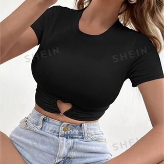 シーイン(SHEIN)のSHEIN ショート丈トップス(Tシャツ(半袖/袖なし))