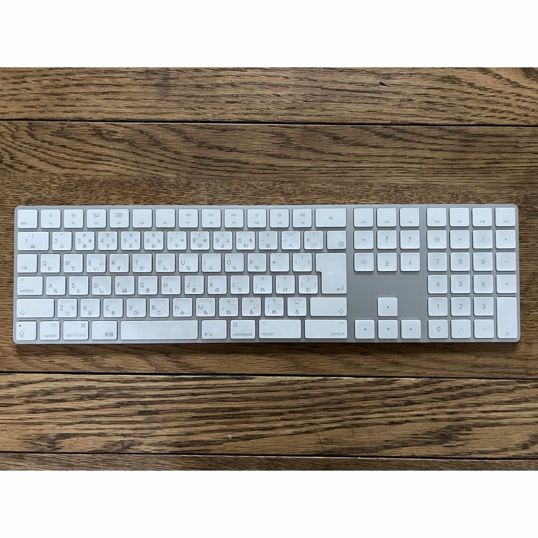 Apple(アップル)のAPPLE MAGIC KEYBOARD  Apple純正 スマホ/家電/カメラのPC/タブレット(PC周辺機器)の商品写真