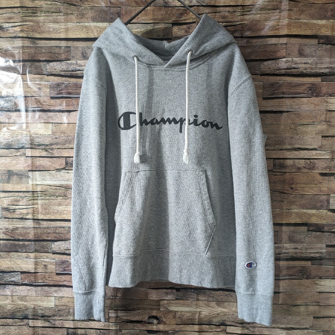 Champion(チャンピオン)の春コーデ★美品 チャンピオン パーカー グレー M プルオーバー♬レディース レディースのトップス(パーカー)の商品写真