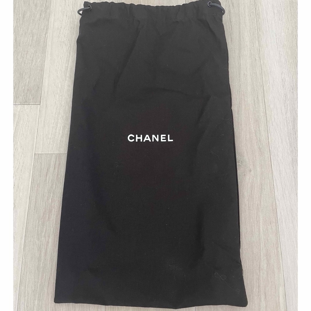 CHANEL(シャネル)の新品未使用！CHANELシャネルマトラッセポーチ レディースのファッション小物(ポーチ)の商品写真