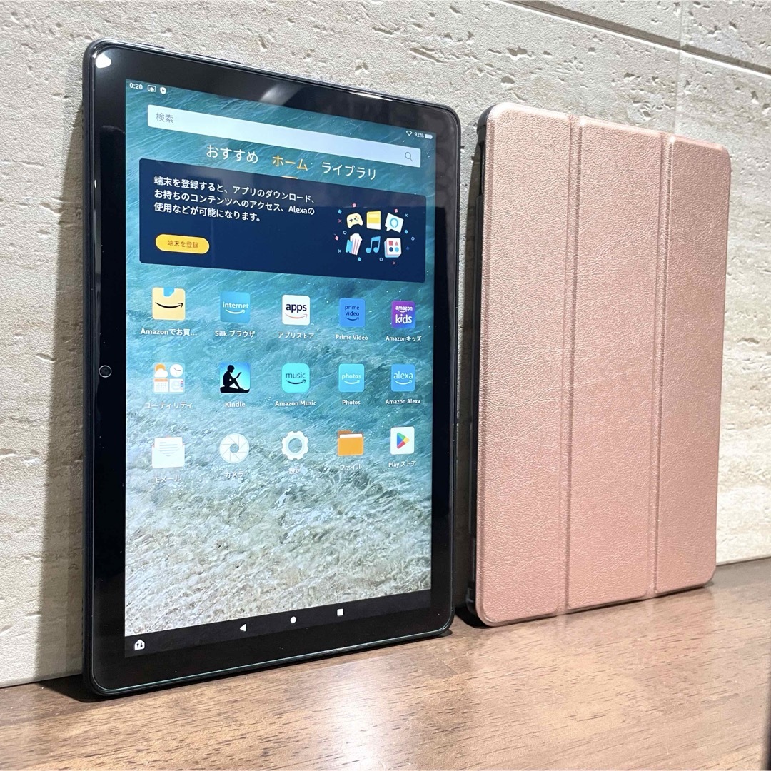 Amazon(アマゾン)のAmazon fire HD 10 最新版 ブラック 中古品 RG カバー付 スマホ/家電/カメラのPC/タブレット(タブレット)の商品写真