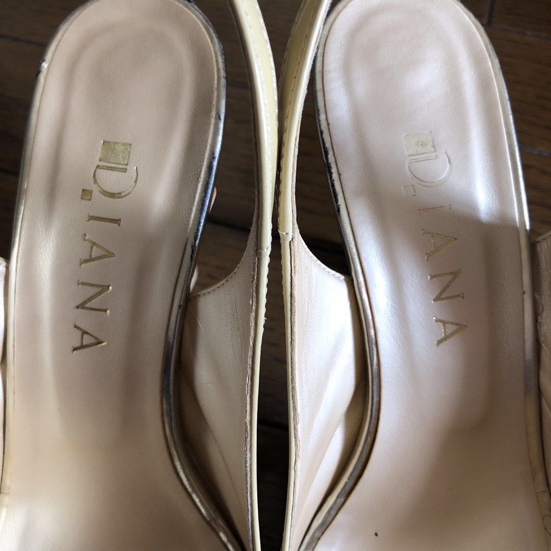 DIANA(ダイアナ)のDIANA☆ストラップパンプス23.5 レディースの靴/シューズ(ハイヒール/パンプス)の商品写真