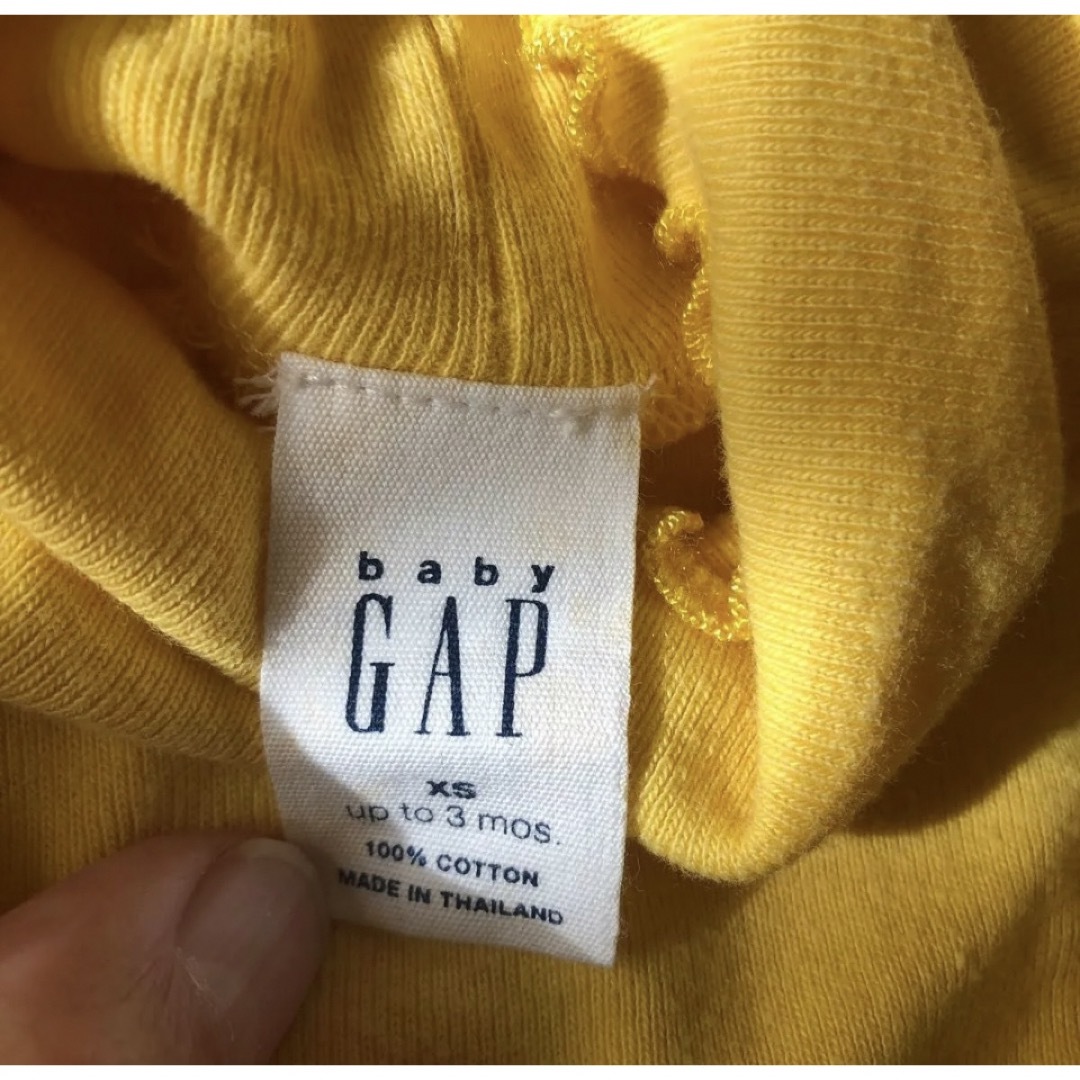 babyGAP(ベビーギャップ)のGAPBABY XS ロンパース キッズ/ベビー/マタニティのベビー服(~85cm)(ロンパース)の商品写真