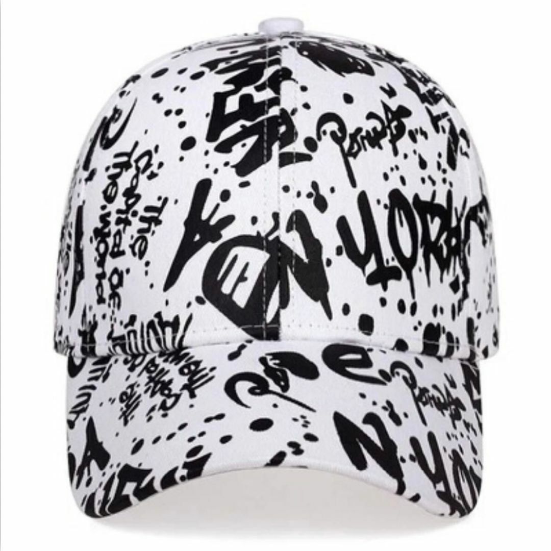 【オシャレ帽子】ストリート　落書き風　アルファベット総柄　ヒップホップ　ホワイト レディースの帽子(キャップ)の商品写真