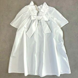 プラステ(PLST)の美品！ 23SS プラステ　タイプライター　ギャザー　ボウタイブラウス　白　XS(シャツ/ブラウス(半袖/袖なし))