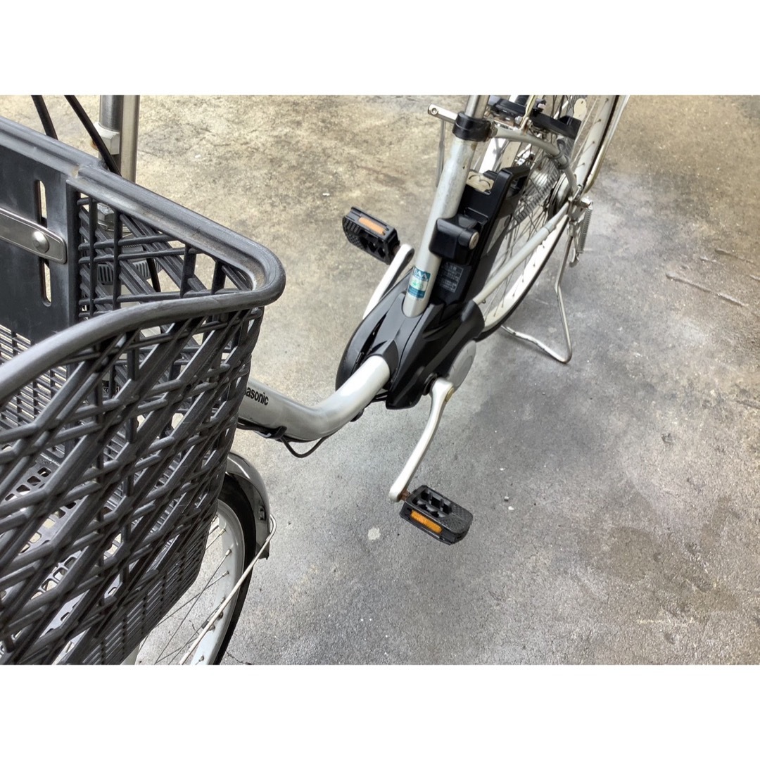 Panasonic(パナソニック)のパナソニック新機種電動アシスト自転車vivi26インチシルバーボディー スポーツ/アウトドアの自転車(自転車本体)の商品写真
